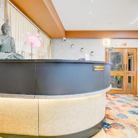 Palette- Siddharth Inn Gandhinagar Exteriör bild