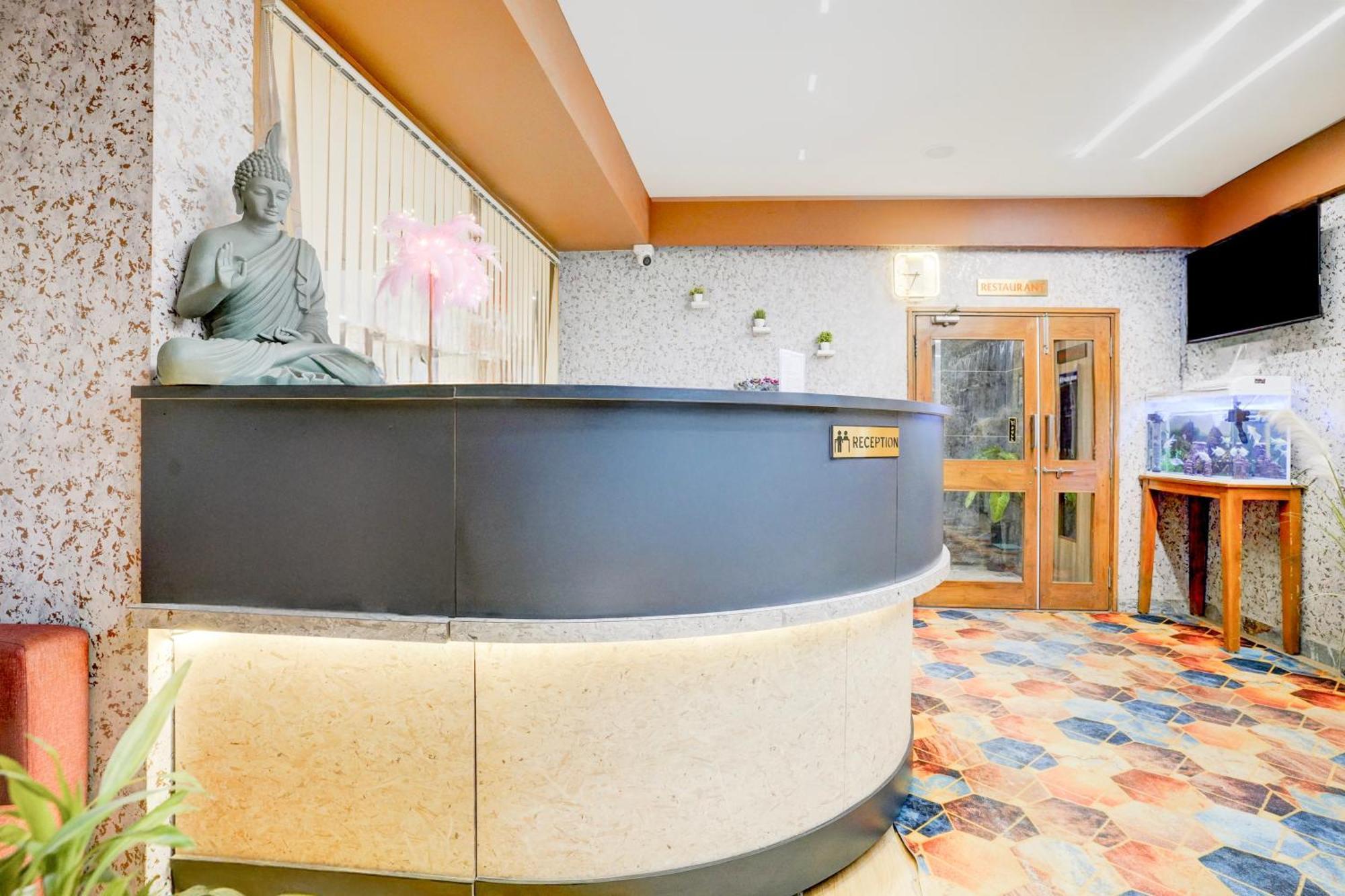 Palette- Siddharth Inn Gandhinagar Exteriör bild