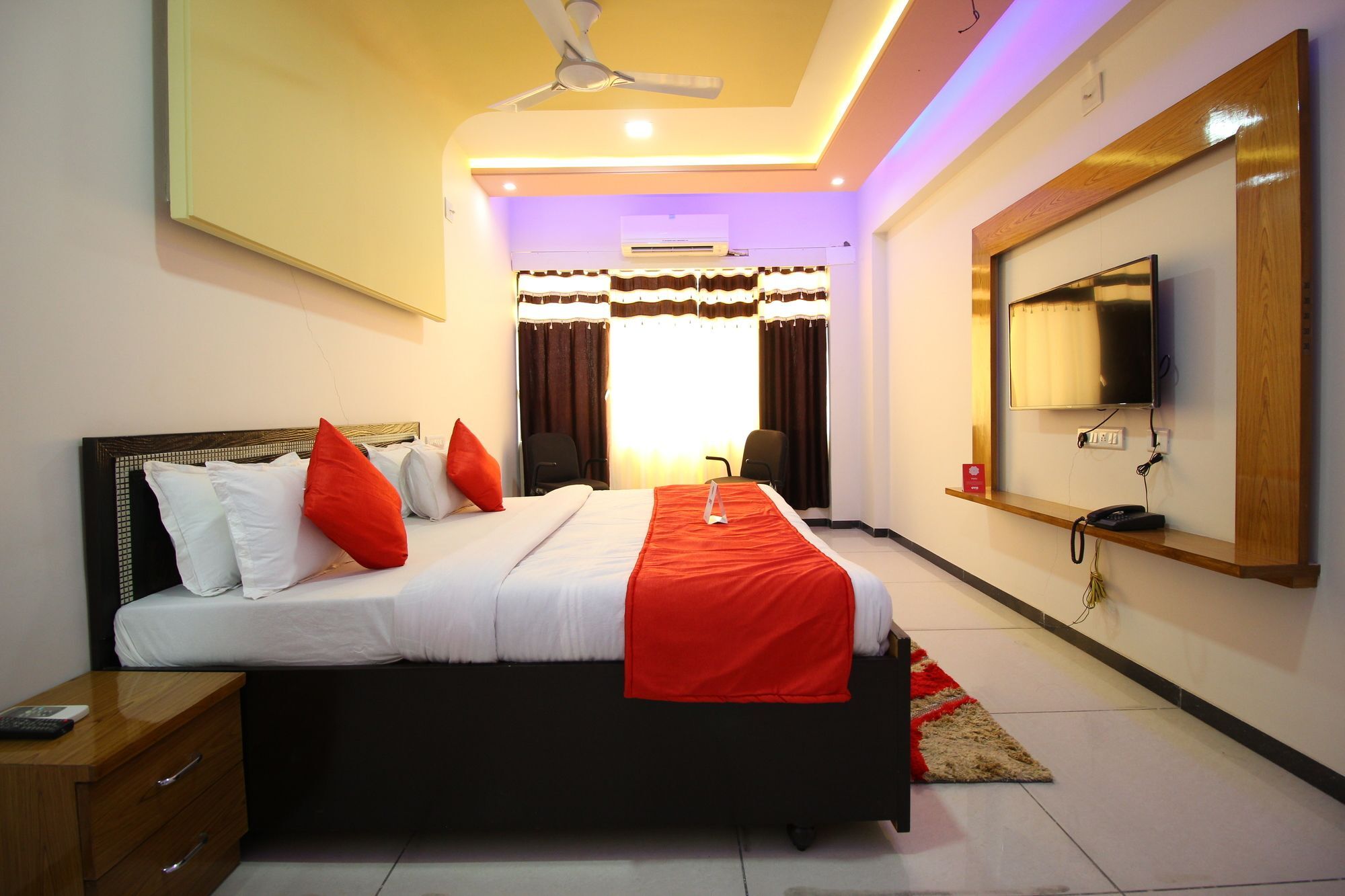 Palette- Siddharth Inn Gandhinagar Exteriör bild